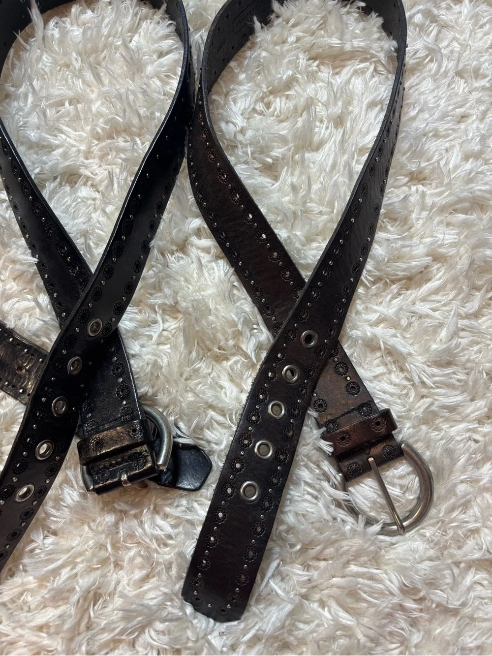 Fossil three studded